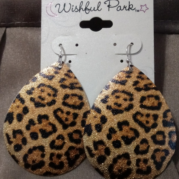 Animal print earrings - Picture 3 of 3